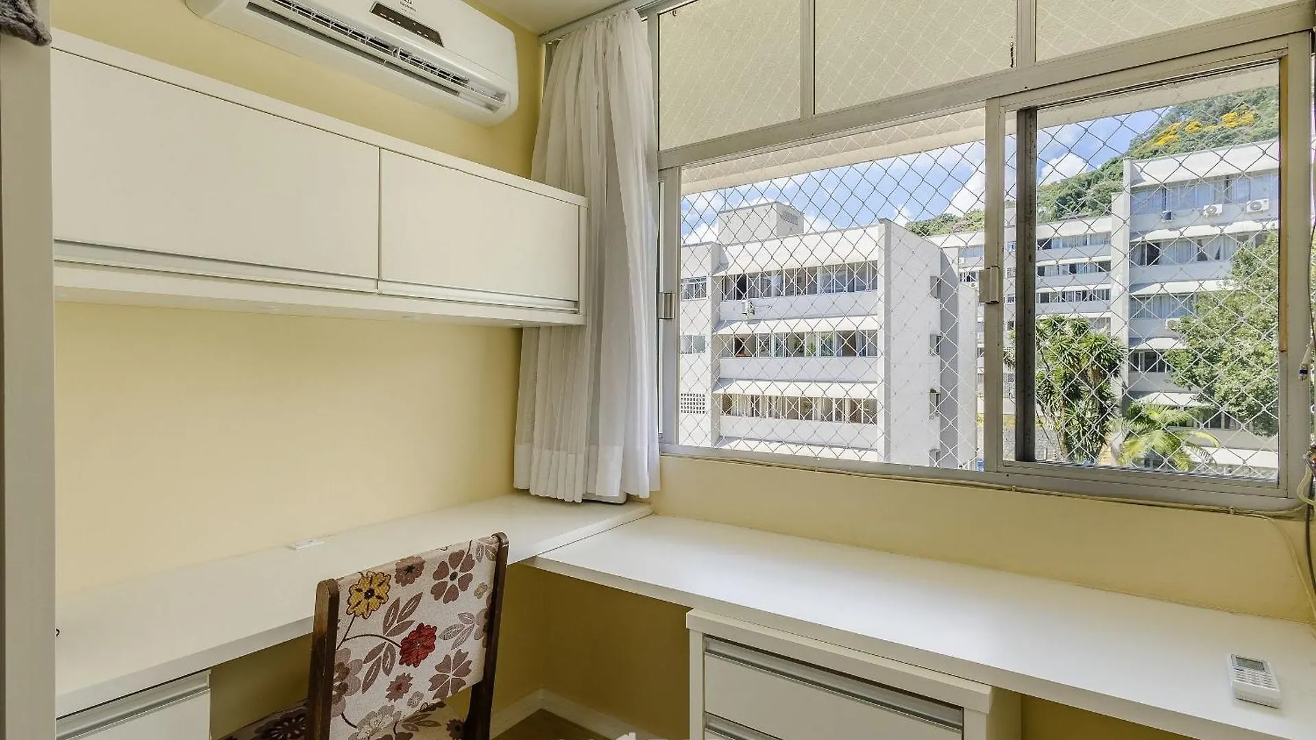 Apartment Apto Com Home Office Em Floripa Jfm0062 Florianopolis
