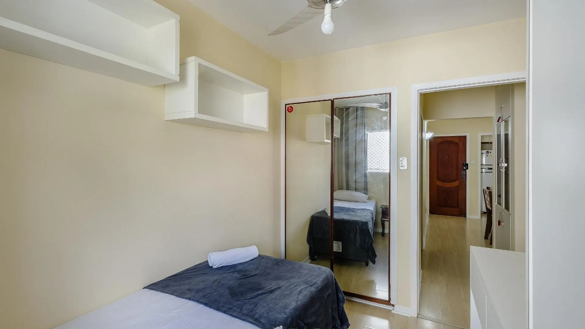 Apto Com Home Office Em Floripa Jfm0062 Florianopolis Apartment
