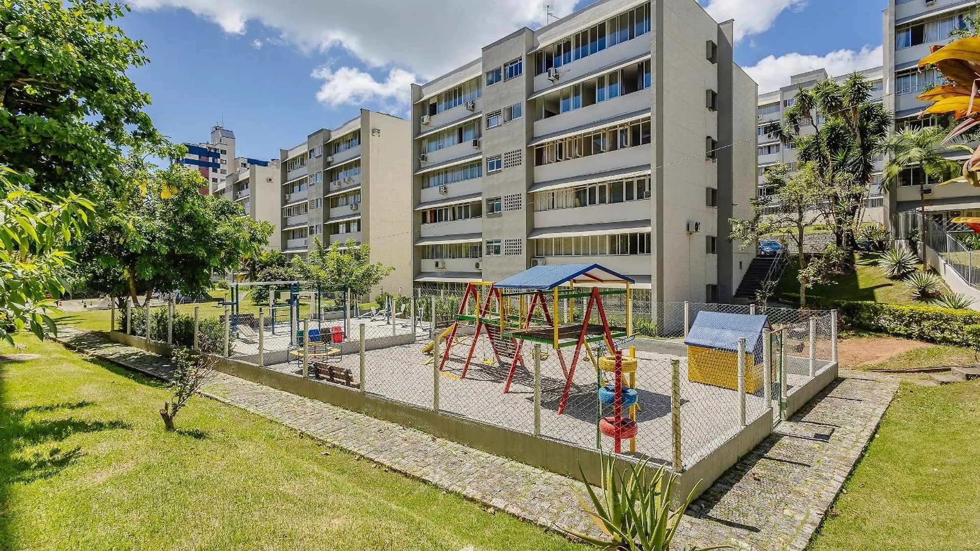 Apto Com Home Office Em Floripa Jfm0062 Florianopolis Apartment