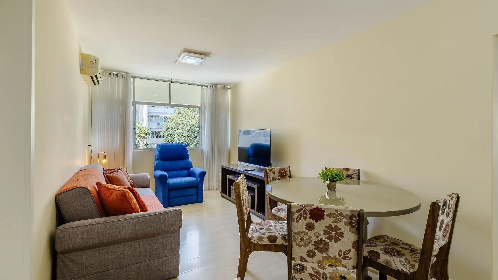 Apto Com Home Office Em Floripa Jfm0062 Florianopolis